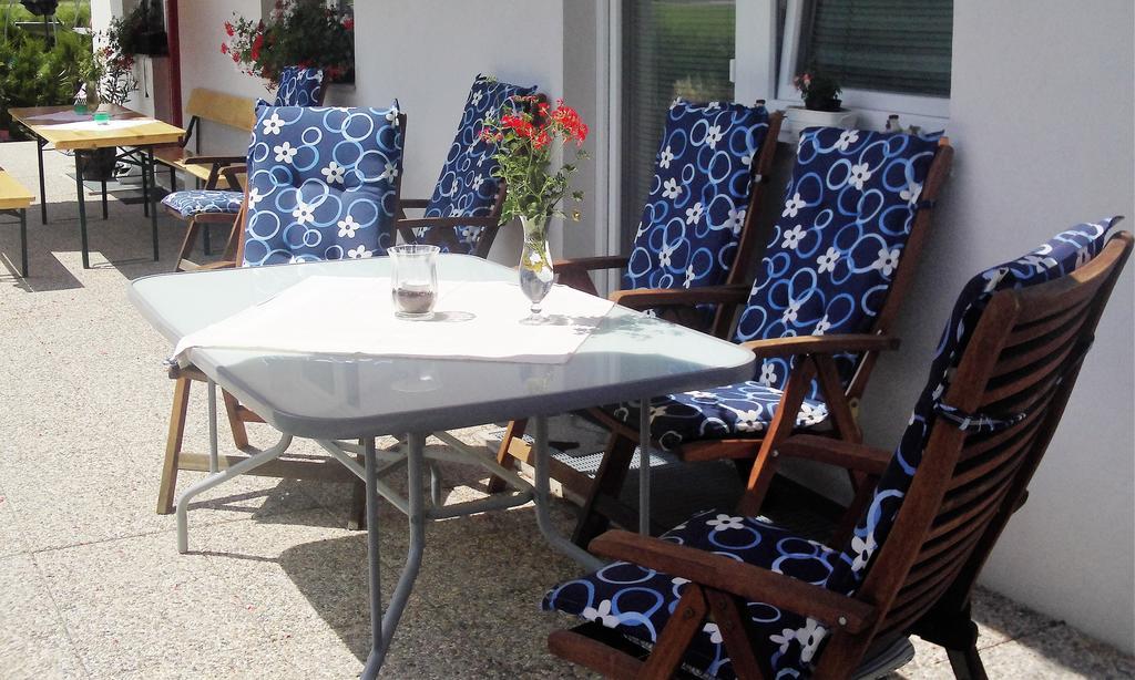 Appartment Christine Langenfeld Bagian luar foto